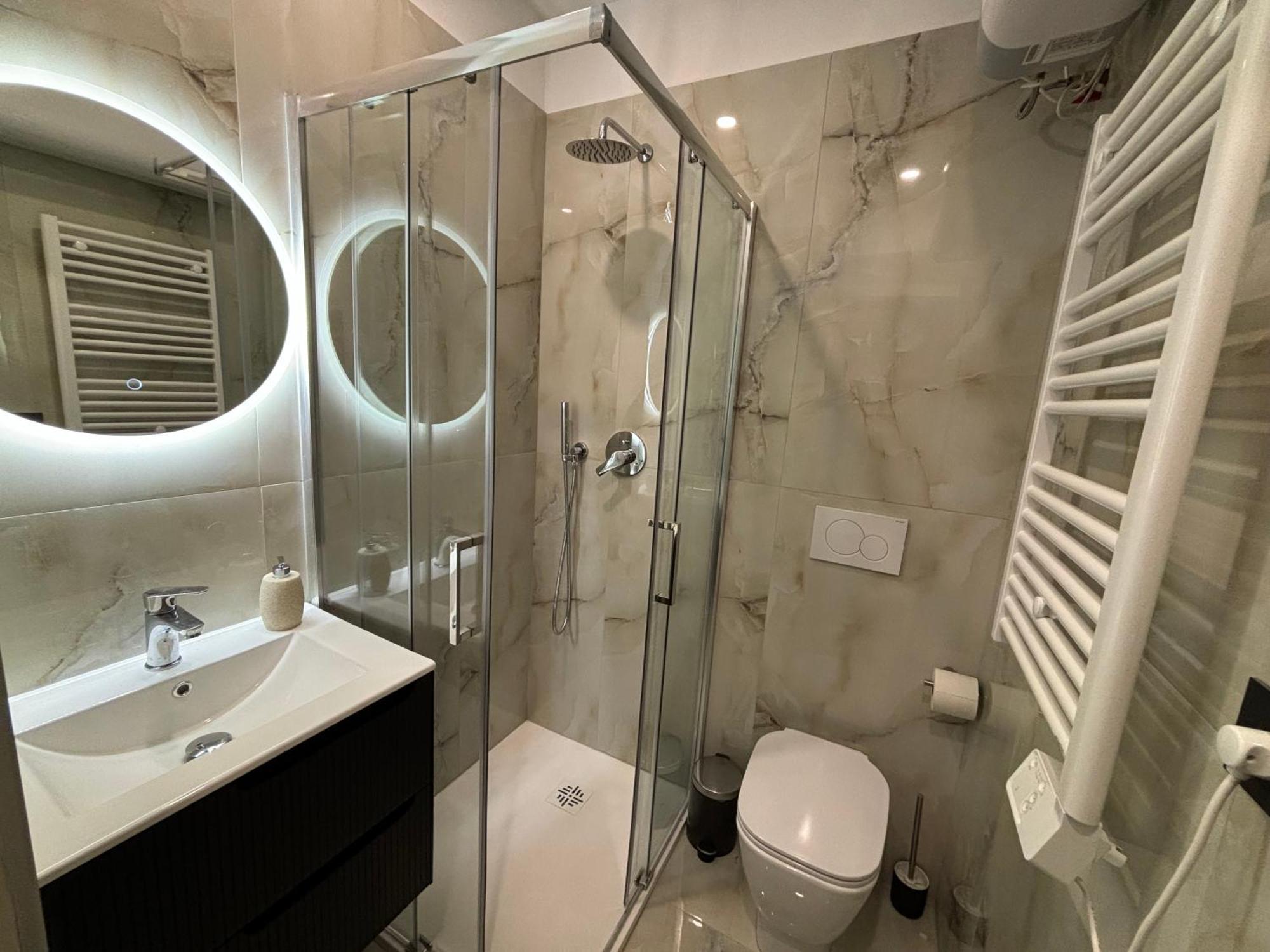 Teatro Romano Suites ตรีเอสเต ภายนอก รูปภาพ